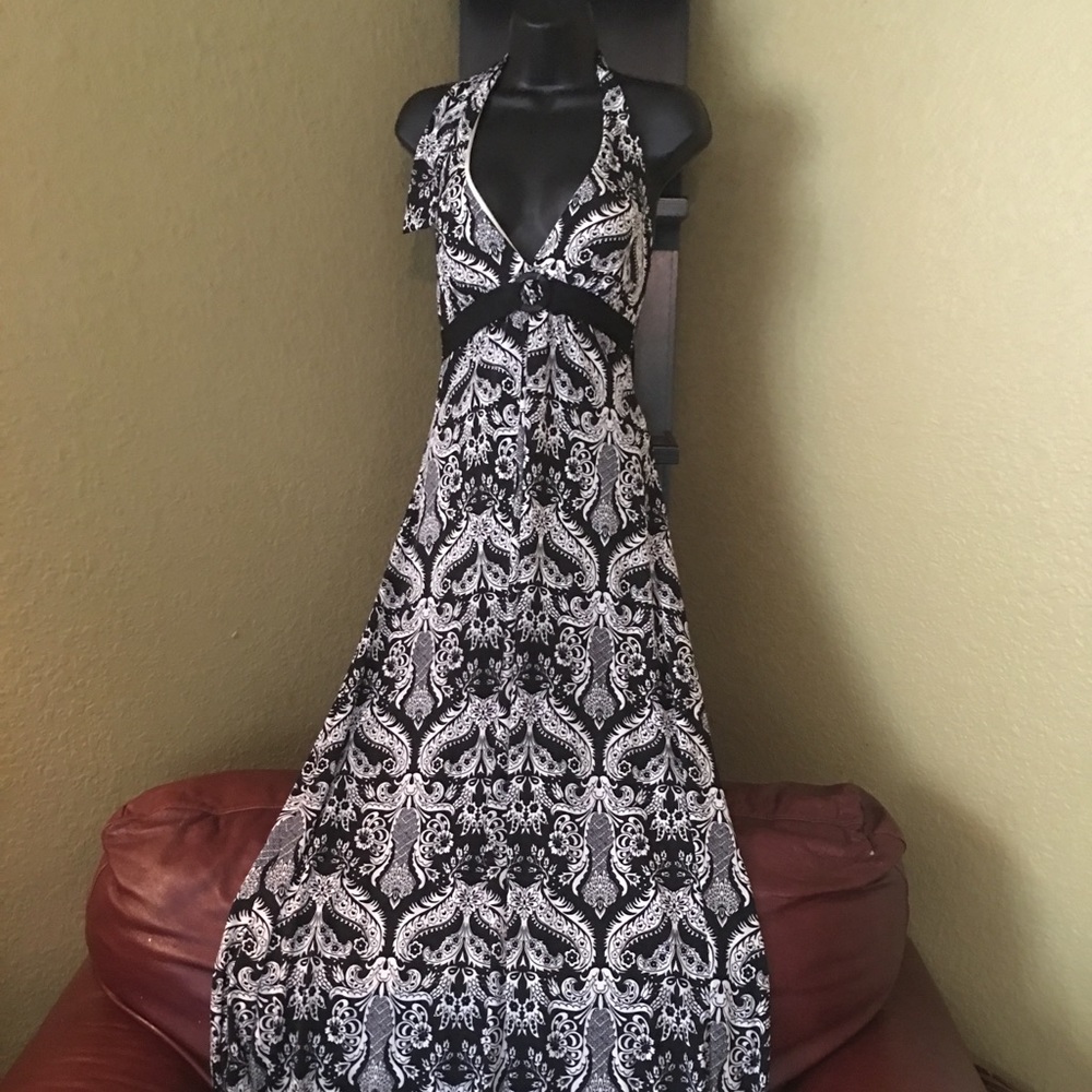 2 floor-length, summer dresses